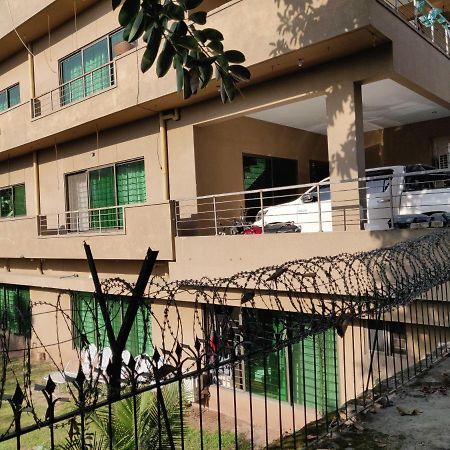 Hotel The Travelers Den Islamabad Exterior foto