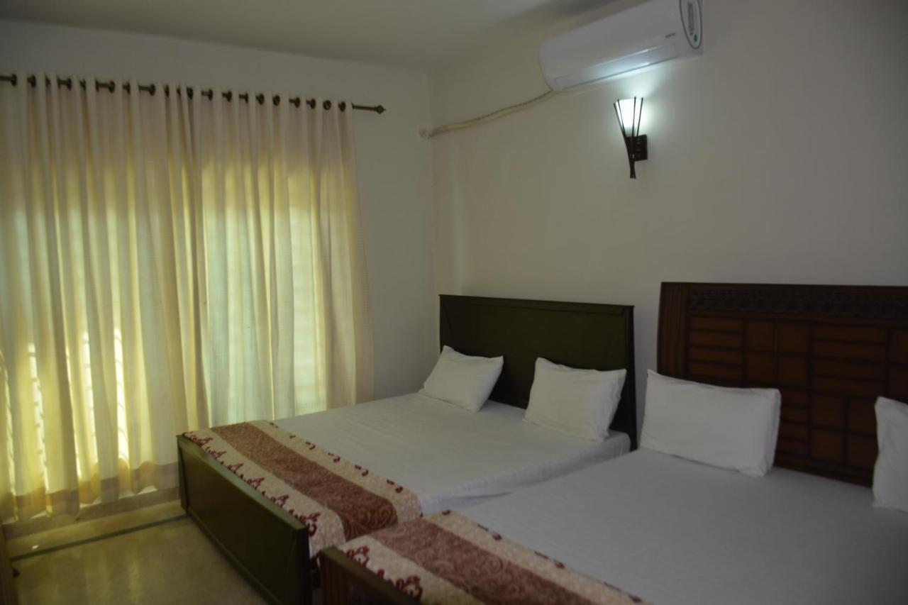 Hotel The Travelers Den Islamabad Exterior foto