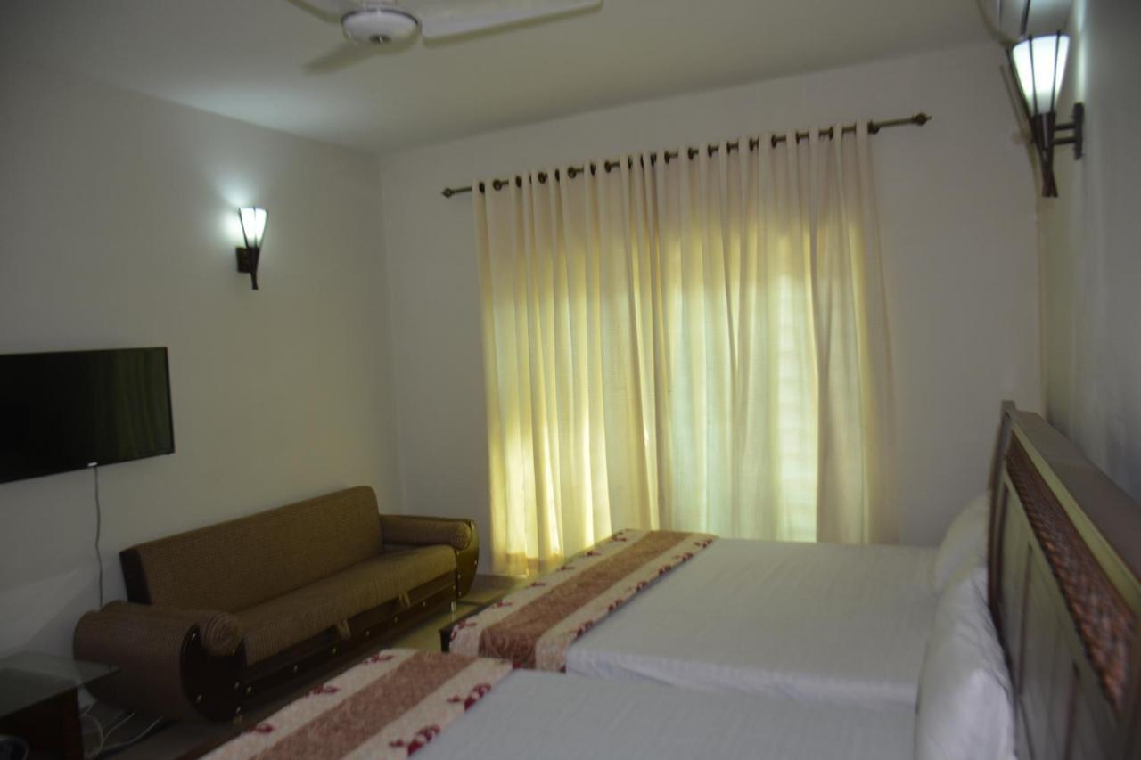 Hotel The Travelers Den Islamabad Exterior foto